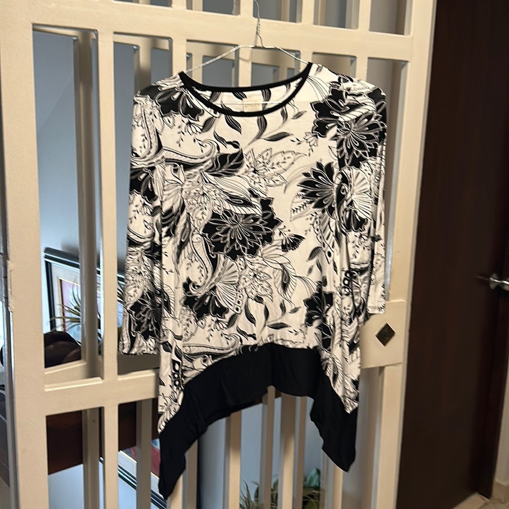 Black and white asymmetrical sweater S